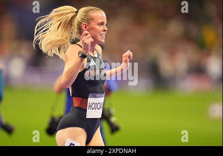 5 agosto 2024: Keely Hodgkinson (Gran Bretagna) vince l'oro durante la finale femminile dei 800 m il giorno 10 dei Giochi Olimpici allo Stade de France di Parigi, Francia. Ulrik Pedersen/CSM. Crediti: CAL Sport Media/Alamy Live News Foto Stock