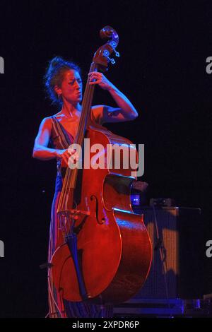 Teatro Romano, Verona, Italia, 3 agosto 2024, rosa Brunello durante il DEE DEE BRIDGEWATER QUARTET - NOI ESISTIAMO! - Concerto di musica Foto Stock