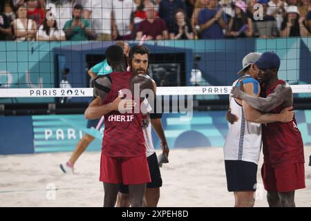 Parigi, p. 5 agosto 2024. Vista del Qatar vs Cile Beach volley maschile a Parigi, Francia, durante le Olimpiadi estive del 2024 del 5 agosto 2024. Crediti: Mpi34/Media Punch/Alamy Live News Foto Stock