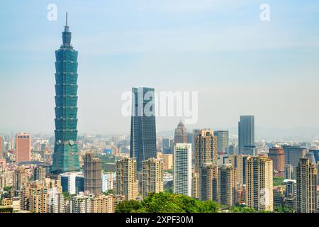 Favolosa vista di Taipei dalla cima della montagna, Taiwan Foto Stock