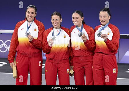 Vega Gimeno, Sandra Ygueravide, Juana Camilion, Gracia Alonso di Spagna medaglia d'argento, 3x3 Basketball, Women&#39;s durante i Giochi Olimpici di Parigi 2024 il 5 agosto 2024 a la Concorde di Parigi, Francia Foto Stock