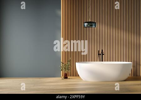 Il bagno con vasca e parete vuota è ideale per esporre i vostri prodotti in un bagno elegante e moderno con pareti in legno e blu Foto Stock