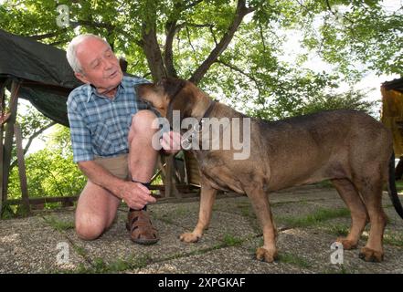 c'era sempre un forte legame tra gli animali e gli esseri umani, un forte legame tra gli animali e gli esseri umani Foto Stock