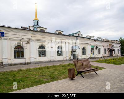 Lebedyan, Russia - 15 giugno 2023: Via mira, paesaggio urbano, città di Lebedyan, regione di Lipetsk Foto Stock