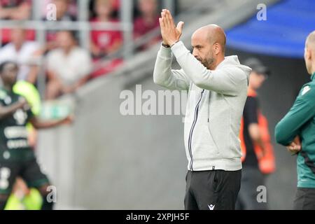 Herning, Danimarca. 6 agosto 2024. Pascal Jansen, allenatore Ferencvarosi reagisce quando il Midtjylland incontra Ferencvaros dall'Ungheria in UEFA Champions League 3° turno di qualificazione 1° partita a Herning martedì 6 agosto 2024. Crediti: Ritzau/Alamy Live News Foto Stock