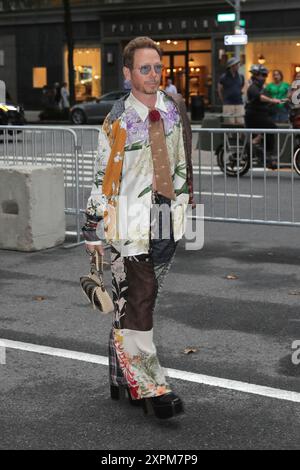 New York. 6 agosto 2024. New York, USA, 2 agosto 2024 - Eric Daman alla prima di New York "IT Ends with Us" all'AMC Lincoln Square Theater il 6 agosto 2024 a New York City. Crediti: Luiz Rampelotto/EuropaNewswire/dpa/Alamy Live News Foto Stock