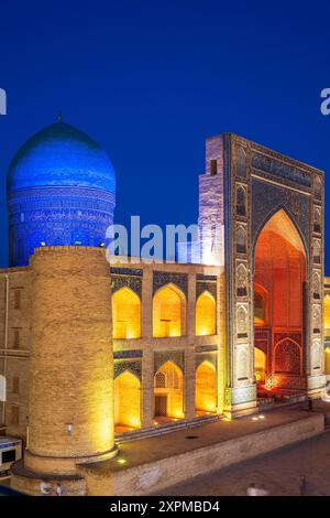 Mir-i-Arab Madrasah, Bukhara, Uzbekistan Foto Stock