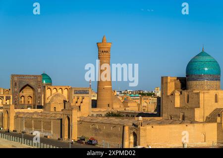 Skyline della città vecchia, Bukhara, Uzbekistan Foto Stock