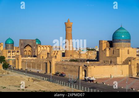 Skyline della città vecchia, Bukhara, Uzbekistan Foto Stock