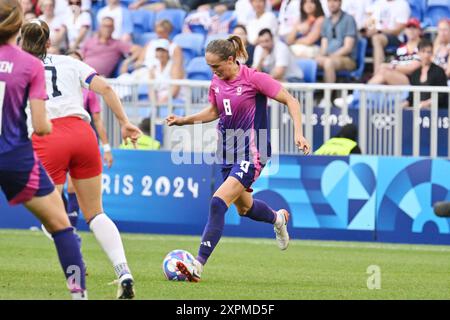 Decines Charpieu, Francia. 6 agosto 2024. Sydney Lohmann (Germania), calcio, semifinale femminile tra Stati Uniti e Germania durante i Giochi Olimpici di Parigi 2024 il 6 agosto 2024 allo stadio Groupama di Decines-Charpieu vicino a Lione, Francia - foto Federico Pestellini/Panoramic/DPPI Media Credit: DPPI Media/Alamy Live News Foto Stock