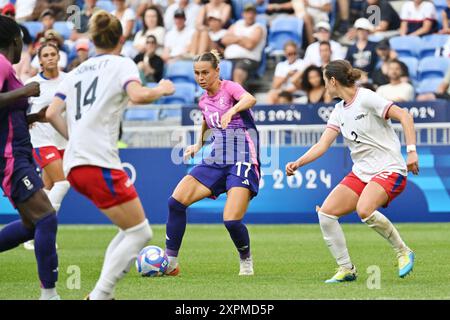 Decines Charpieu, Francia. 6 agosto 2024. Klara Bühl (Germania), calcio, semifinale femminile tra Stati Uniti e Germania durante i Giochi Olimpici di Parigi 2024 il 6 agosto 2024 allo stadio Groupama di Decines-Charpieu vicino a Lione, Francia - foto Federico Pestellini/Panoramic/DPPI Media Credit: DPPI Media/Alamy Live News Foto Stock