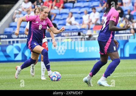 Decines Charpieu, Francia. 6 agosto 2024. Sydney Lohmann (Germania), calcio, semifinale femminile tra Stati Uniti e Germania durante i Giochi Olimpici di Parigi 2024 il 6 agosto 2024 allo stadio Groupama di Decines-Charpieu vicino a Lione, Francia - foto Federico Pestellini/Panoramic/DPPI Media Credit: DPPI Media/Alamy Live News Foto Stock