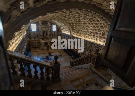 Cagliari, Italia - 22 agosto 2023: Cripta della Cattedrale di Santa Maria e Santa Cecilia di Cagliari in Sardegna, situata sotto il presbiterio del Santo Foto Stock