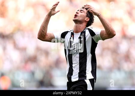 Torino, Italia. 6 agosto 2024. Dusan Vlahovic della Juventus FC sembra sventato durante l'amichevole di calcio tra Juventus FC e Juventus Next Gen allo stadio Allianz il 6 agosto 2024 a Torino. Crediti: Marco Canoniero/Alamy Live News Foto Stock