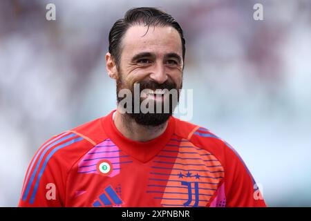 Torino, Italia. 6 agosto 2024. Carlo Pinsoglio della Juventus FC guarda durante l'amichevole tra Juventus FC e Juventus Next Gen allo stadio Allianz il 6 agosto 2024 a Torino. Crediti: Marco Canoniero/Alamy Live News Foto Stock