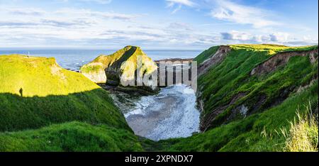 Scogliere sul Flamborough Seawatch Observatory, Flamborough, Yorkshire, Inghilterra Foto Stock