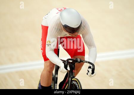 Il polacco Mateusz Rudyk durante la squadra maschile Sprint al Velodromo Nazionale di Saint-Quentin-en-Yvelines, il dodicesimo giorno dei Giochi Olimpici di Parigi 2024 in Francia. Data foto: Mercoledì 7 agosto 2024. Foto Stock