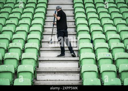 GRONINGEN - preparativi nello stadio Euroborg del FC Groningen, in vista della nuova stagione dell'Eredivisie. Il club torna alla massima divisione del calcio professionistico dopo un anno di assenza. ANP SIESE VEENSTRA Foto Stock