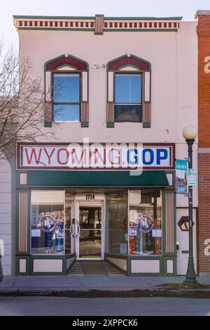 Cheyenne, Wyoming, Stati Uniti - 1 marzo 2024: Sede del partito della Repubblica nel centro storico della capitale dello stato con edifici in mattoni risalenti al Foto Stock