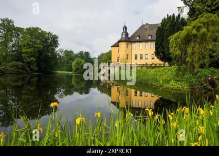 Castello fossato, castello Dyck, Jüchen, basso Reno, Renania settentrionale-Vestfalia, Germania Foto Stock