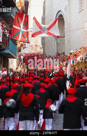 Alarde festival, Hondarribia, Guipuzcoa, Paesi Baschi, Spagna Foto Stock