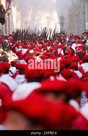 Alarde festival, Hondarribia, Guipuzcoa, Paesi Baschi, Spagna Foto Stock