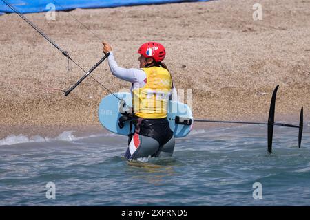 Marsiglia, Francia. 7 agosto 2024. Sylvain Rostaing/le Pictorium - Vela - Parigi 2024 - 07/08/2024 - Francia/Provence-Alpes-Cote d'Azur/Marsiglia - evento velico dei Giochi Olimpici di Parigi 2024, a Marsiglia il 7 agosto 2024. Ecco, la kiteboarder francese Lauriane Nolot. Crediti: LE PICTORIUM/Alamy Live News Foto Stock