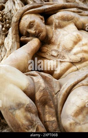 Close up di scultura in Marques de dos aguas facciata Foto Stock