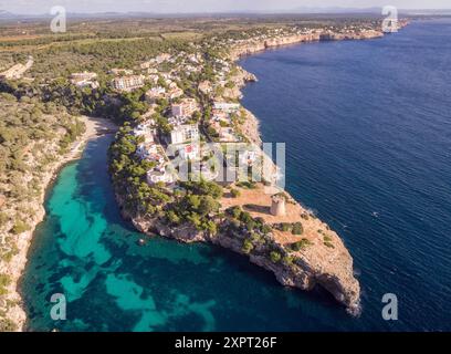 Torre di Cala Pi, XVI secolo, utilizzata per difendere l'ingresso della baia, cala Pi, Maiorca, isole baleari, spagna, europa. Foto Stock