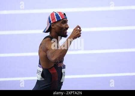 PARIGI, FRANCIA. 7 agosto 2024. La medaglia d'argento Matthew Hudson-Smith del Team Great Britain reagisce dopo la finale maschile dei 400 m il dodicesimo giorno dei Giochi Olimpici di Parigi 2024 allo Stade de France, Parigi, Francia. Crediti: Craig Mercer/Alamy Live News Foto Stock