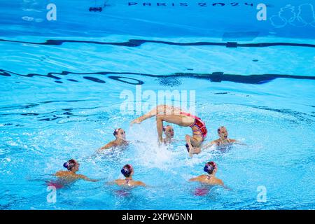 Parigi, Francia. 7 agosto 2024. Giochi olimpici, routine acrobatica nel nuoto artistico al Centre Aquatique Saint-Denis. Squadra francese. Crediti: ABEL F. ROS/Alamy Live News Foto Stock