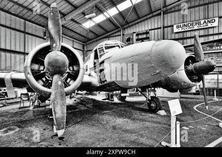 Museo aerodinamico NESLAM Sunderland mostra statica Avro Anson C 19 disegnato da Roy Chadwick e disegnato anche dall'Avro Lancaster Foto Stock