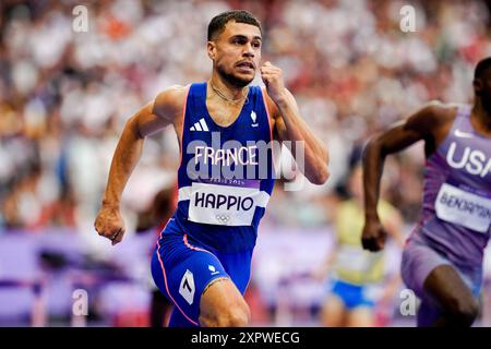 Saint Denis, Francia. 7 agosto 2024. Wilfried HAPPIO di Francia gareggia nella semifinale maschile di 400 m ostacoli allo Stade de France di Saint Denis, a nord di Parigi, durante i Giochi Olimpici di Parigi del 2024 il 7 agosto 2024. Foto di Julien Poupart/ABACAPRESS. COM credito: Abaca Press/Alamy Live News Foto Stock