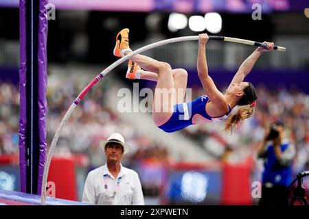 Saint Denis, Francia. 7 agosto 2024. Ninon CHAPELLE di Francia gareggia nella Pole Vault Final femminile allo Stade de France di Saint Denis, a nord di Parigi, durante i Giochi Olimpici di Parigi del 2024 il 7 agosto 2024. Foto di Julien Poupart/ABACAPRESS. COM credito: Abaca Press/Alamy Live News Foto Stock