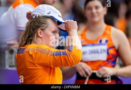 PARIGI - Jessica Schilder in azione durante le semifinali del tiro femminile realizzato durante le competizioni olimpiche di atletica leggera. ANP IRIS VAN DEN BROEK Foto Stock