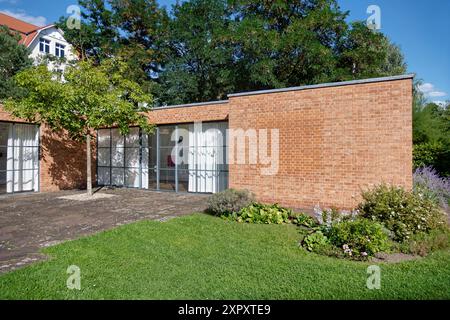 Haus Lemke, das letzte von Ludwig Mies van de Rohe in Deutschland entworfene Wohnhaus vor seiner emigrazione 1938. Hohenschönhausen, Oberseestraße, Ber Foto Stock