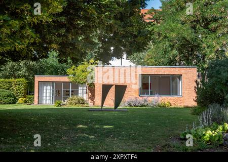 Haus Lemke, das letzte von Ludwig Mies van de Rohe in Deutschland entworfene Wohnhaus vor seiner emigrazione 1938. Hohenschönhausen, Oberseestraße, Ber Foto Stock