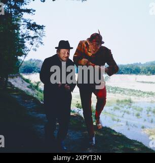 Welle Wahnsinn, deutsche TV serie, ZDF, 1983, Szene: Kurt Schmidtchen, Dieter Hallervorden Foto Stock