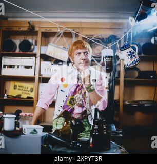 Welle Wahnsinn, deutsche TV serie, ZDF, 1983, Szene: Dieter Hallervorden Foto Stock