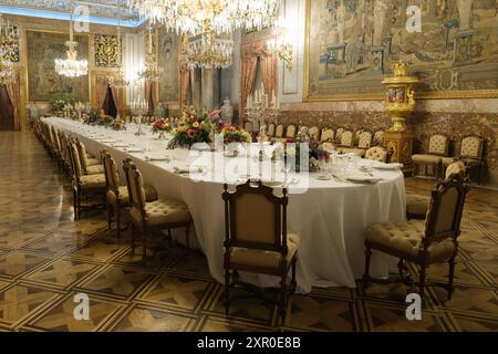 Madrid, Spagna. 8 agosto 2024. Vista interna del Palazzo reale di Madrid, in stile barocco, dal 1750, a Madrid, 8 agosto, 2024, Spagna credito: SIPA USA/Alamy Live News Foto Stock