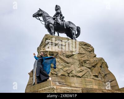 Il ballerino Aakash Odedra esegue un estratto delle canzoni di Bulbul, Edinburgh International Festival, Scozia, Regno Unito Foto Stock