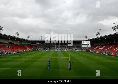 St Helens, Regno Unito. 8 agosto 2024. Vista generale dello Stadio Totally Wicked davanti al Betfred Super League Round 21 Match St Helens vs Salford Red Devils al Totally Wicked Stadium, St Helens, Regno Unito, 8 agosto 2024 (foto di Cody Froggatt/News Images) a St Helens, Regno Unito, 8/8/2024. (Foto di Cody Froggatt/News Images/Sipa USA) credito: SIPA USA/Alamy Live News Foto Stock