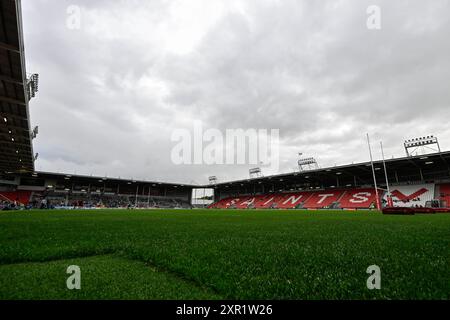 St Helens, Regno Unito. 8 agosto 2024. Vista generale dello Stadio Totally Wicked davanti al Betfred Super League Round 21 Match St Helens vs Salford Red Devils al Totally Wicked Stadium, St Helens, Regno Unito, 8 agosto 2024 (foto di Cody Froggatt/News Images) a St Helens, Regno Unito, 8/8/2024. (Foto di Cody Froggatt/News Images/Sipa USA) credito: SIPA USA/Alamy Live News Foto Stock