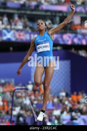 Parigi, Francia. 8 agosto 2024. L'Italia Larissa Iapichino gareggia durante la finale di salto lungo femminile di atletica leggera ai Giochi Olimpici di Parigi 2024, a Parigi, in Francia, 8 agosto 2024. Crediti: Li Ming/Xinhua/Alamy Live News Foto Stock