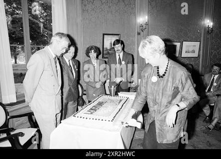 Riunione Wijkertunnel, Beverwijk, Beverwijk, Paesi Bassi, 02-07-1992, Whizgle Dutch News: immagini storiche su misura per il futuro. Esplora il passato dei Paesi Bassi con prospettive moderne attraverso le immagini delle agenzie olandesi. Colmare gli eventi di ieri con gli approfondimenti di domani. Intraprendi un viaggio senza tempo con storie che plasmano il nostro futuro. Foto Stock