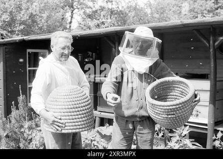 Apicoltore, giardini [vivaio] urbani, 22-05-1991, Whizgle Dutch News: Immagini storiche su misura per il futuro. Esplora il passato dei Paesi Bassi con prospettive moderne attraverso le immagini delle agenzie olandesi. Colmare gli eventi di ieri con gli approfondimenti di domani. Intraprendi un viaggio senza tempo con storie che plasmano il nostro futuro. Foto Stock