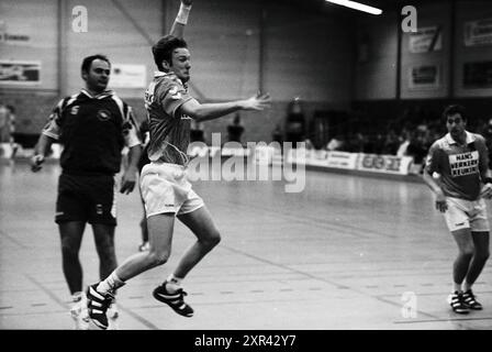 Handball: Netherlands - Israel, 20-11-1996, Whizgle Dutch News: Immagini storiche su misura per il futuro. Esplora il passato dei Paesi Bassi con prospettive moderne attraverso le immagini delle agenzie olandesi. Colmare gli eventi di ieri con gli approfondimenti di domani. Intraprendi un viaggio senza tempo con storie che plasmano il nostro futuro. Foto Stock