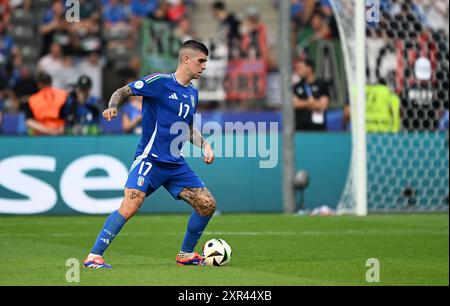 Gianluca Mancini (Roma) in azione durante la partita UEFA 2024 EUROÕs Round of 16 tra Svizzera e Italia, Stadio Olimpico, 29 giugno 2024 con: Gianluca Mancini (Roma) dove: Berlino, Germania quando: 29 giugno 2024 credito: Anthony Stanley/WENN Foto Stock