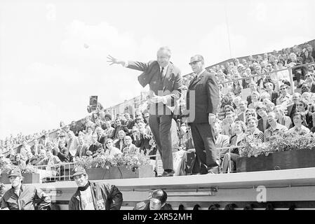 Baseball Paesi Bassi - Detroit ITM, 27-06-1971, Whizgle Dutch News: Immagini storiche su misura per il futuro. Esplora il passato dei Paesi Bassi con prospettive moderne attraverso le immagini delle agenzie olandesi. Colmare gli eventi di ieri con gli approfondimenti di domani. Intraprendi un viaggio senza tempo con storie che plasmano il nostro futuro. Foto Stock