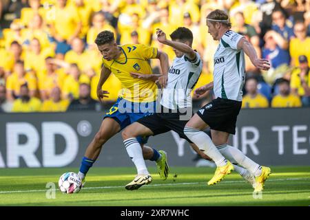 Broendby, Danimarca. 8 agosto 2024. Clement Bischoff (37) di Broendby SE visto durante la partita di qualificazione della UEFA Conference League tra Broendby IF e Legia Warszawa al Broendby Stadion di Broendby. Credito: Gonzales Photo/Alamy Live News Foto Stock